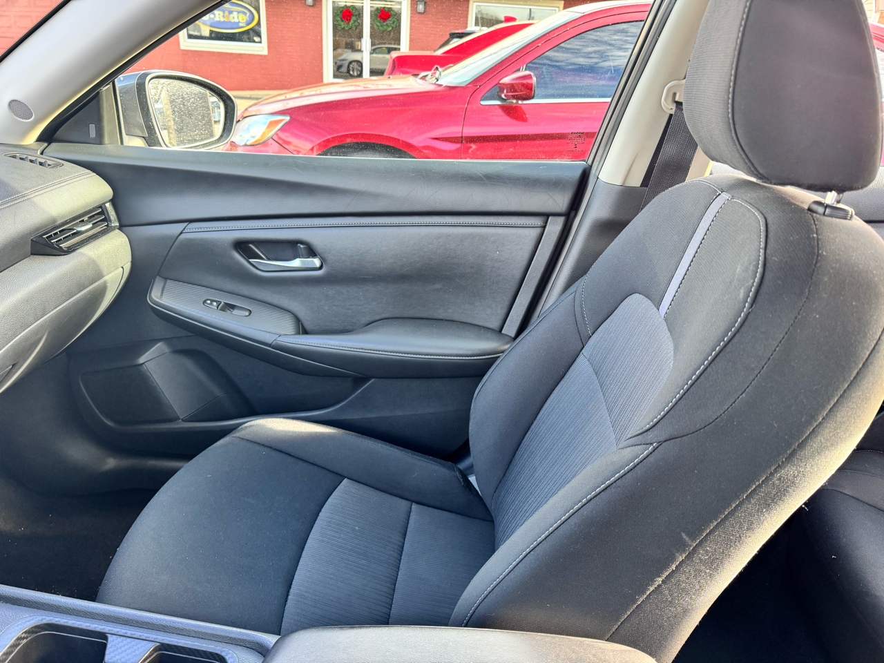 Nissan Sentra SV 2023