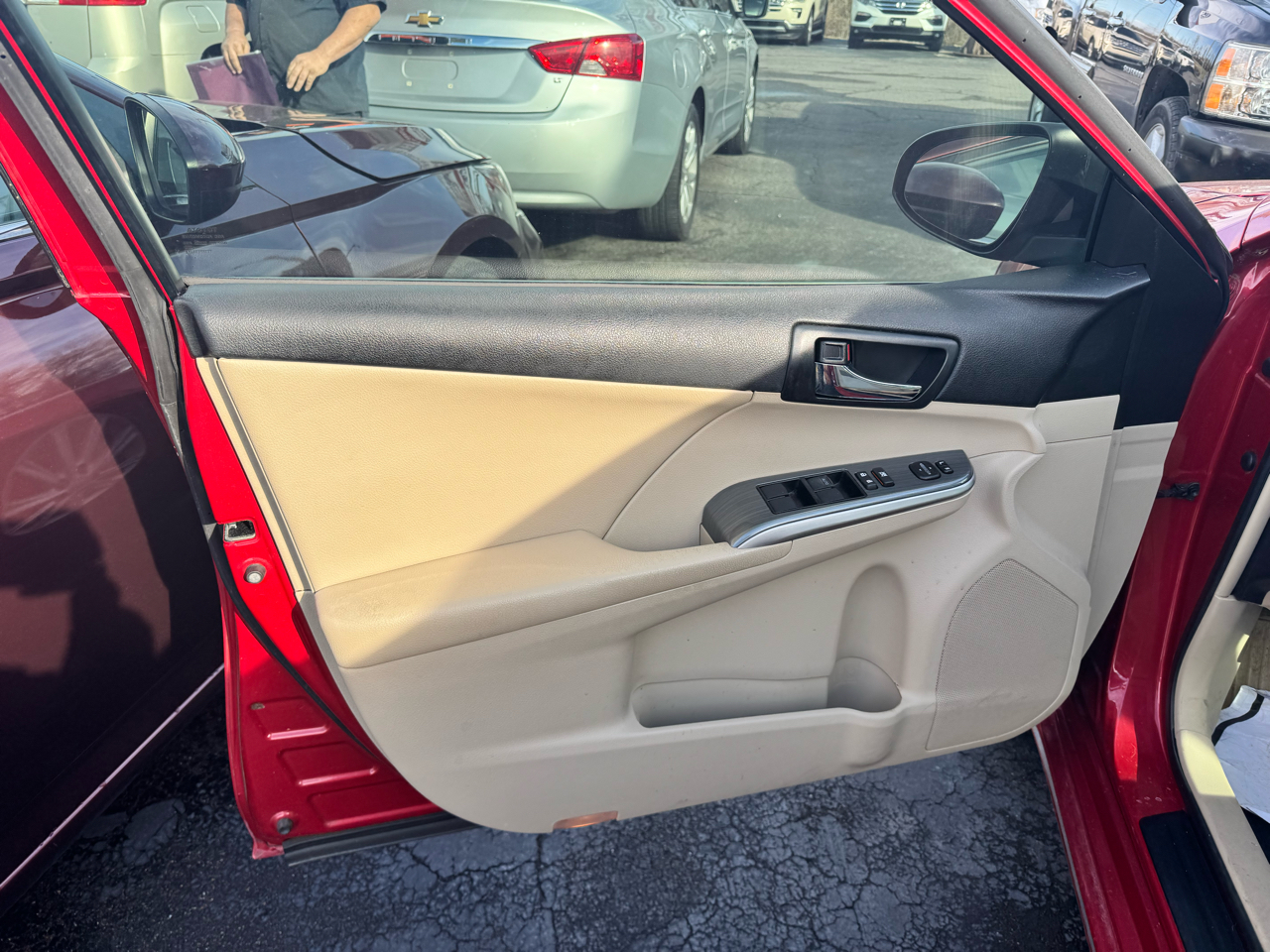 Toyota Camry Hybrid XLE 2014