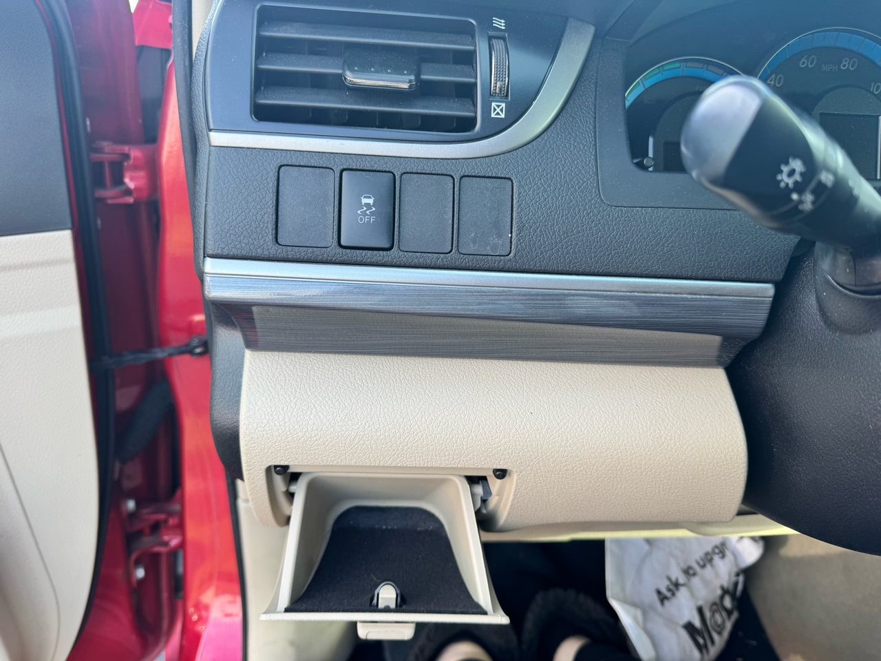 Toyota Camry Hybrid XLE 2014