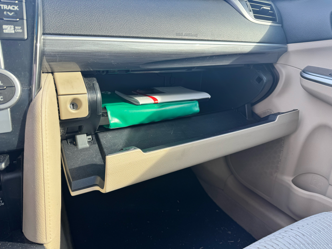 Toyota Camry Hybrid XLE 2014