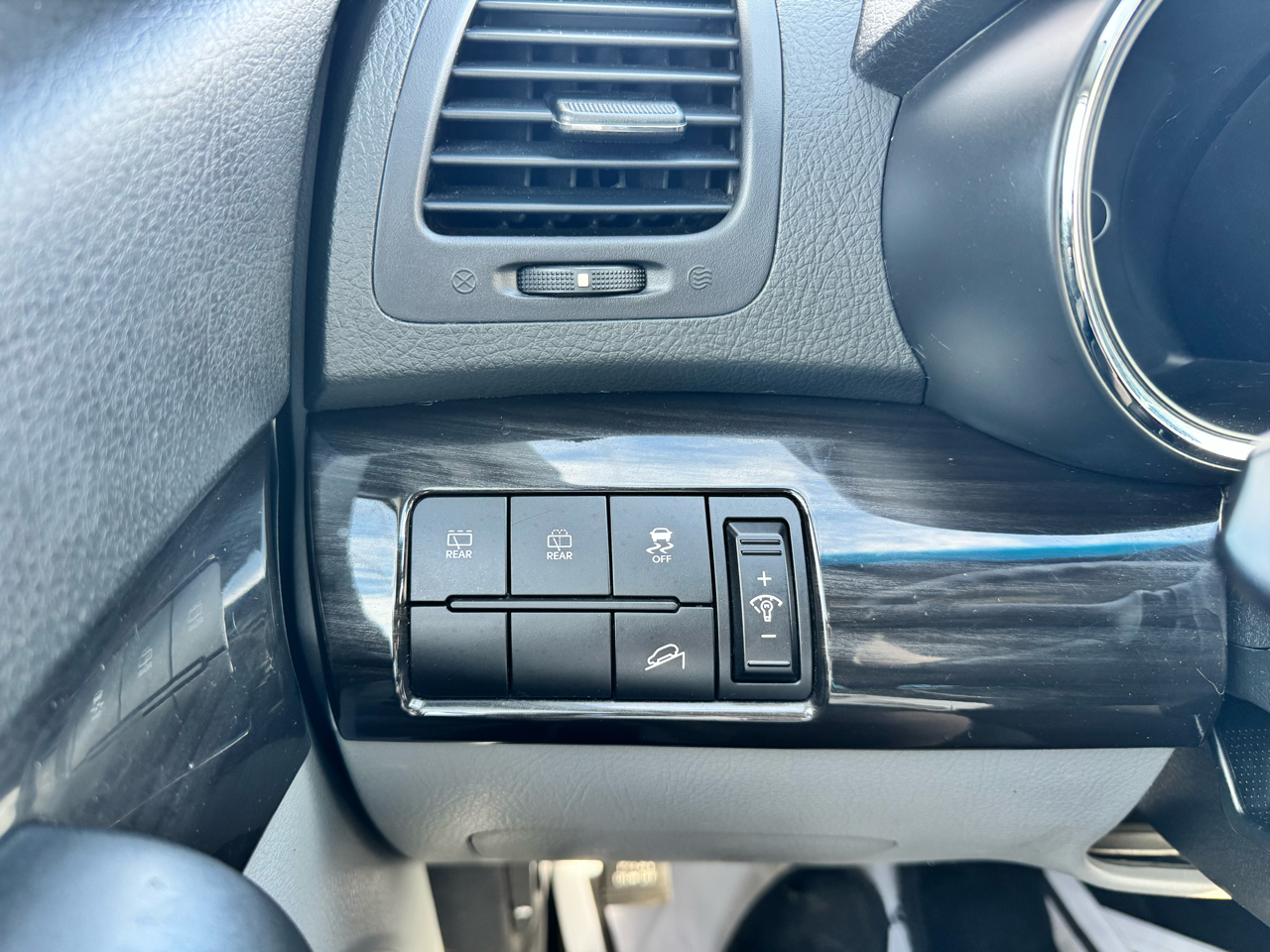 Kia Sorento LX 2WD 2011