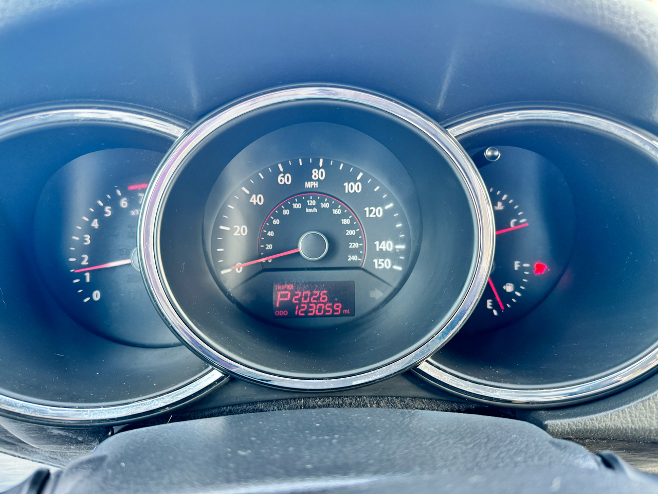 Kia Sorento LX 2WD 2011