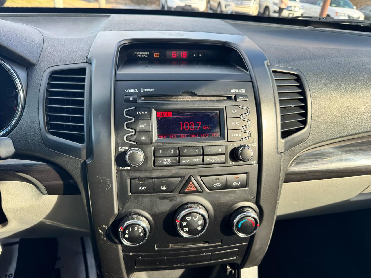 Kia Sorento LX 2WD 2011