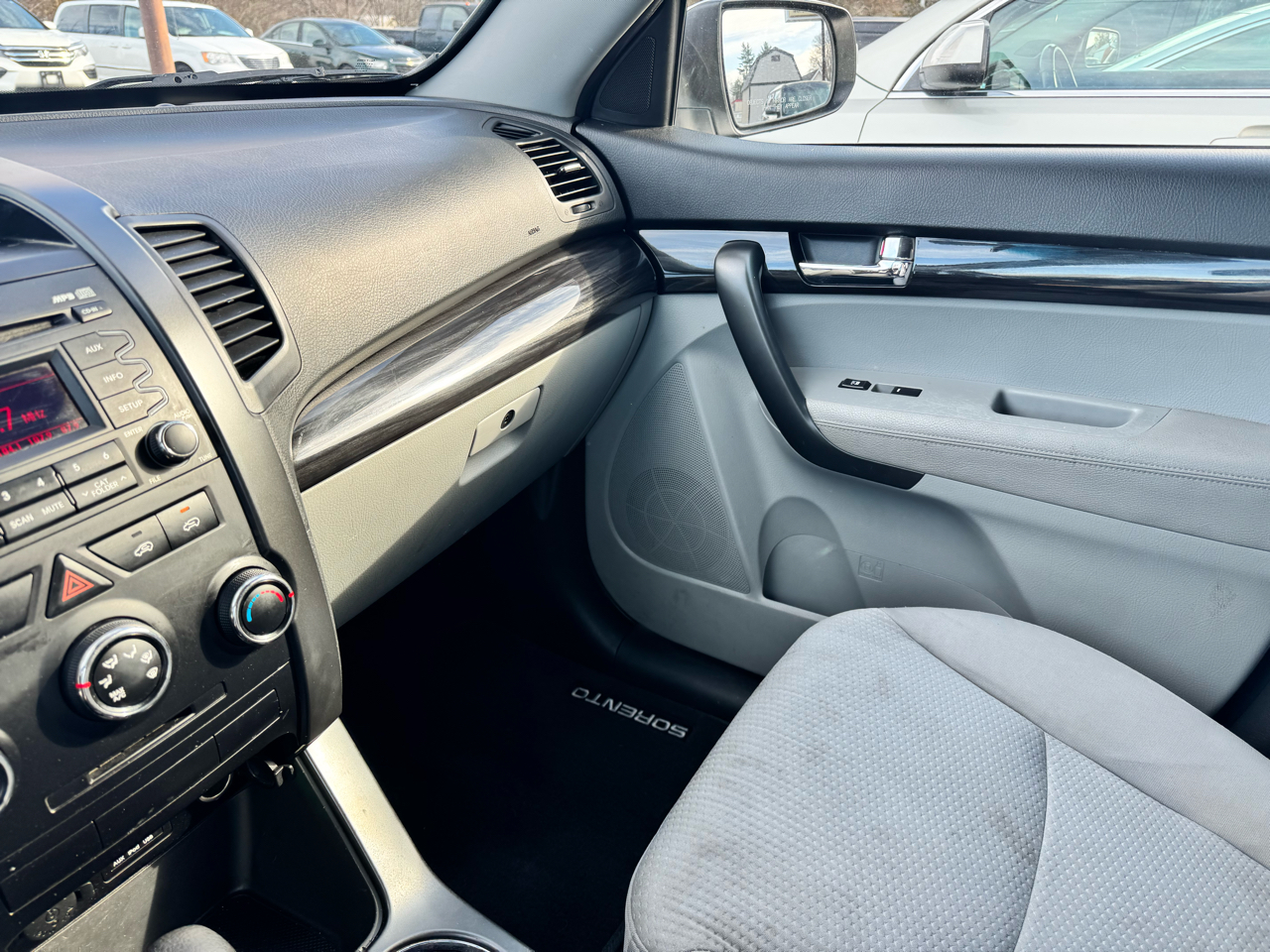 Kia Sorento LX 2WD 2011