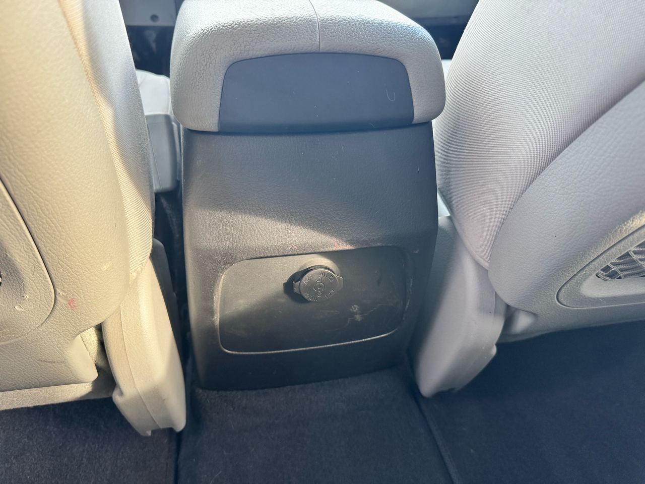 Kia Sorento LX 2WD 2011