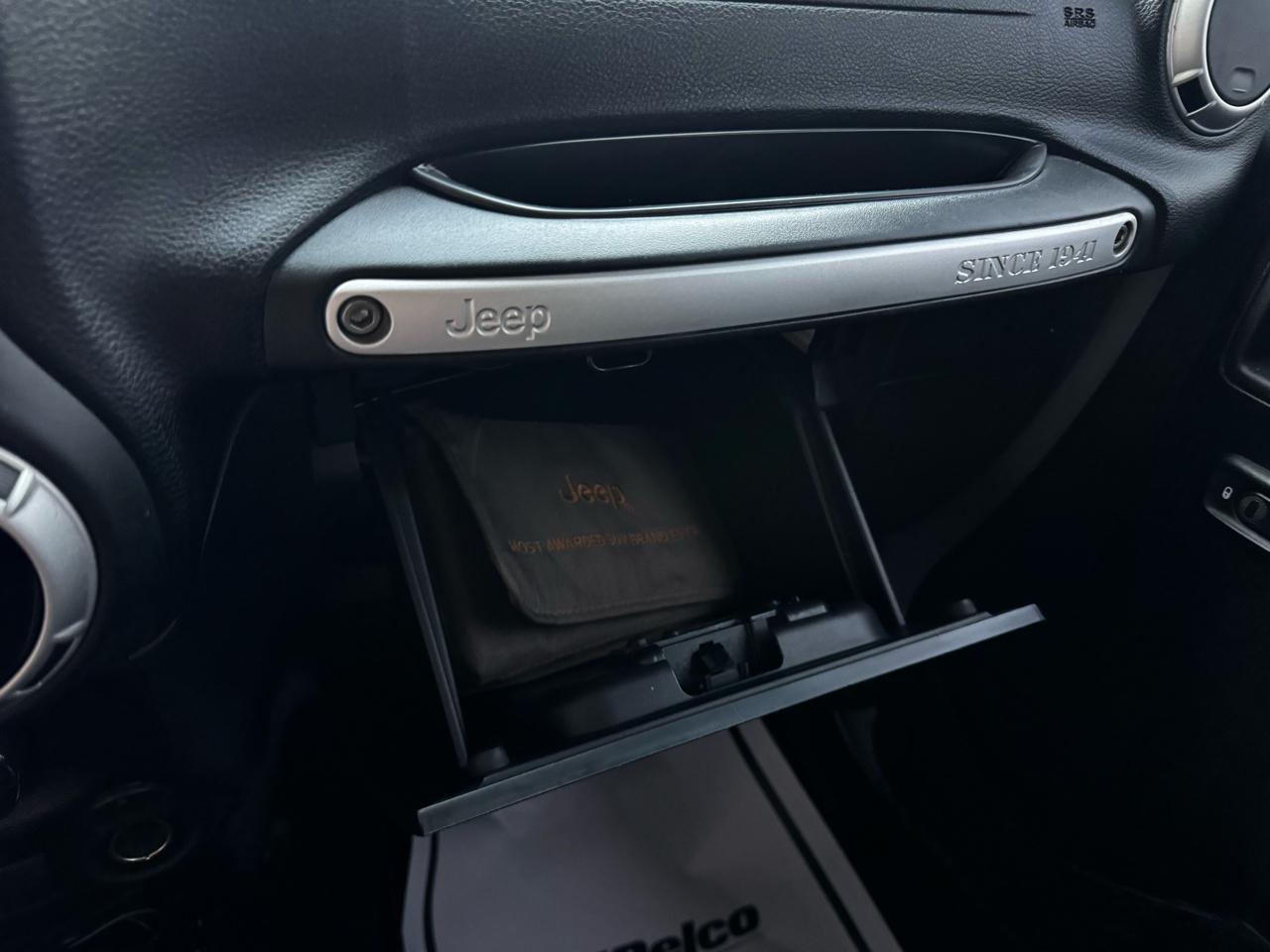 Jeep Wrangler Unlimited Sahara 4WD 2016