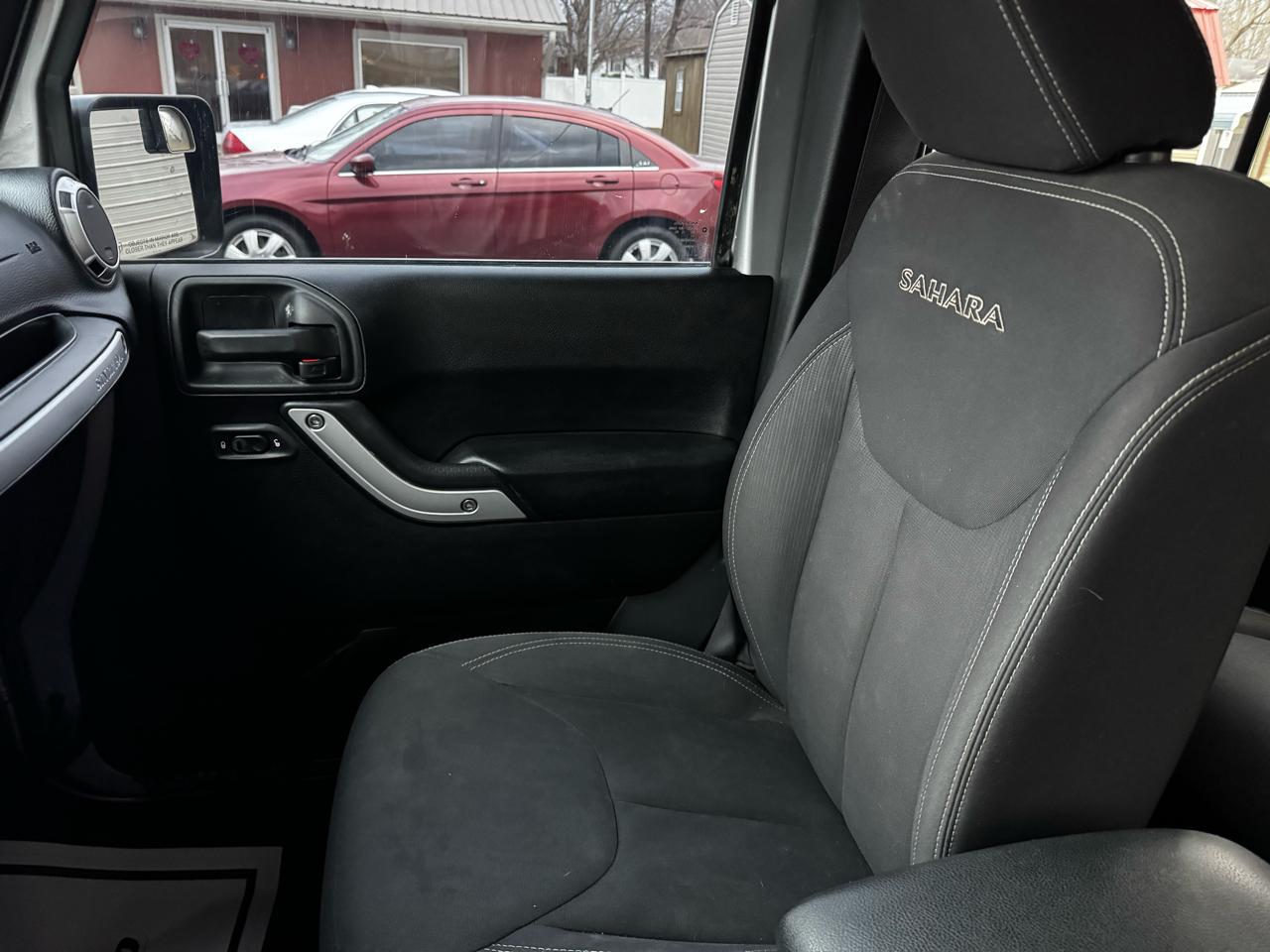 Jeep Wrangler Unlimited Sahara 4WD 2016