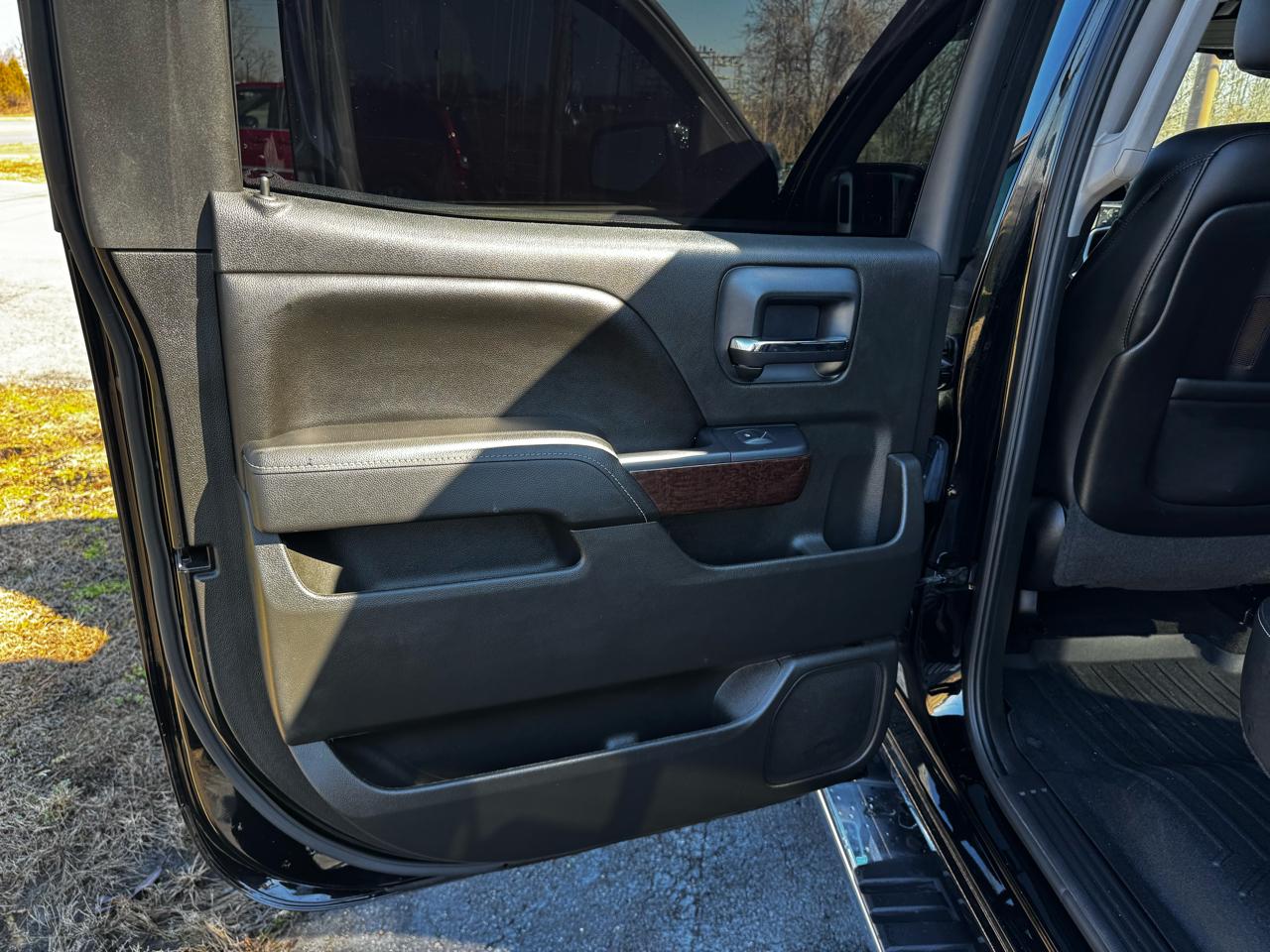 GMC Sierra 1500 SLT Crew Cab Short Box 4WD 2015