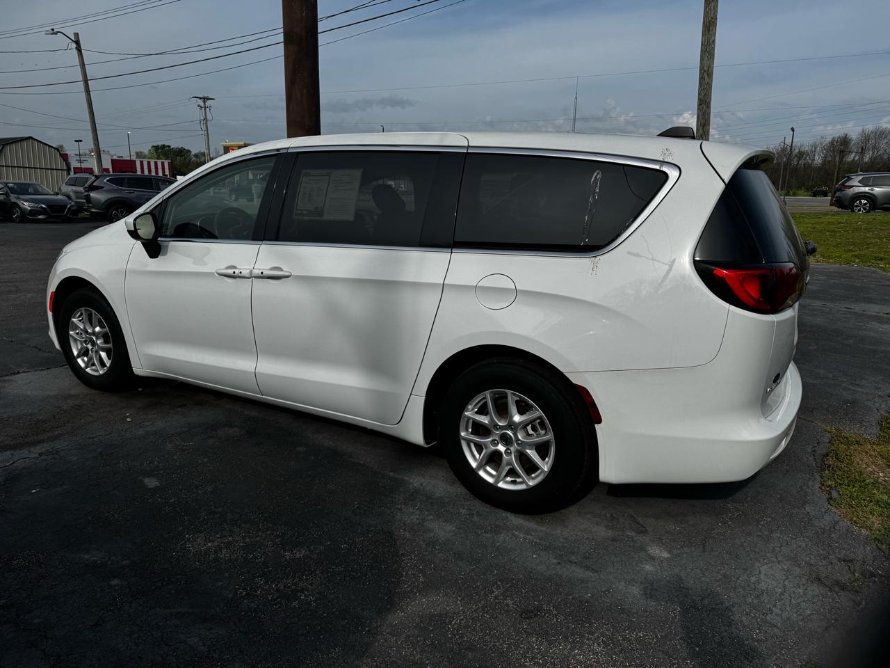 Chrysler Voyager LX 2023