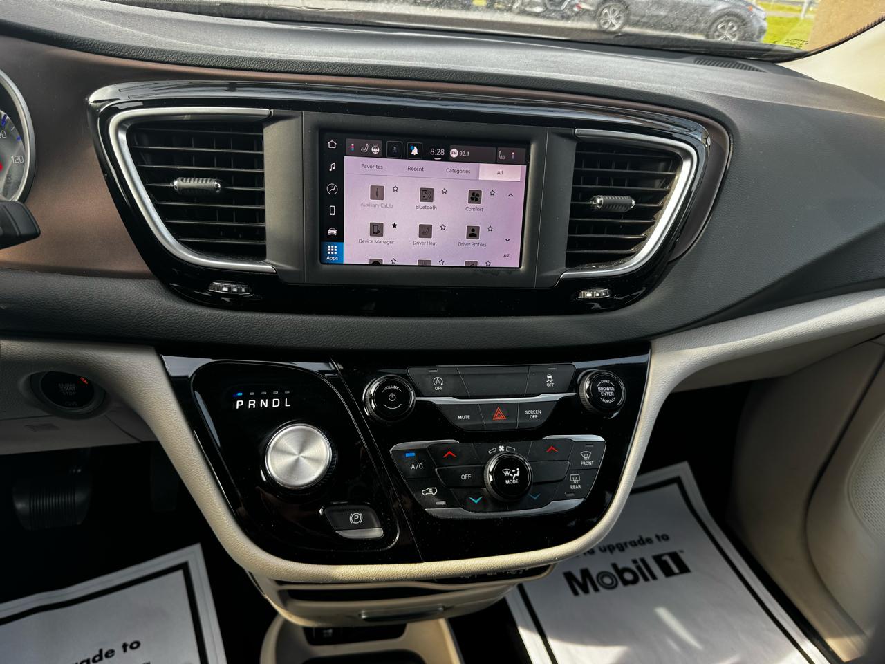 Chrysler Voyager LX 2023