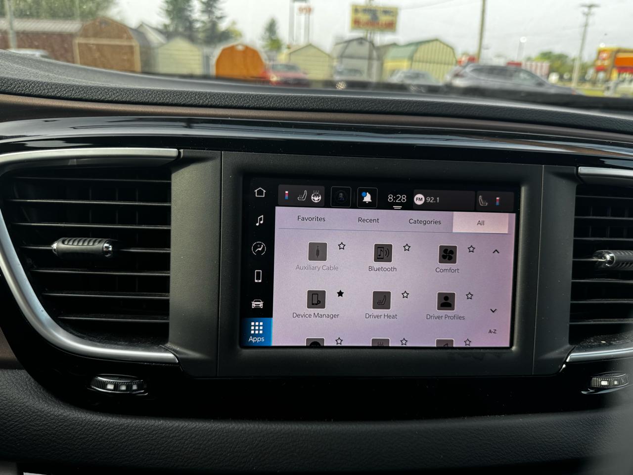 Chrysler Voyager LX 2023