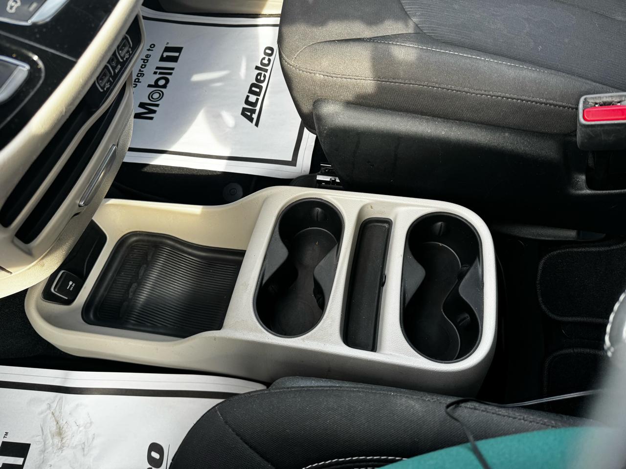 Chrysler Voyager LX 2023