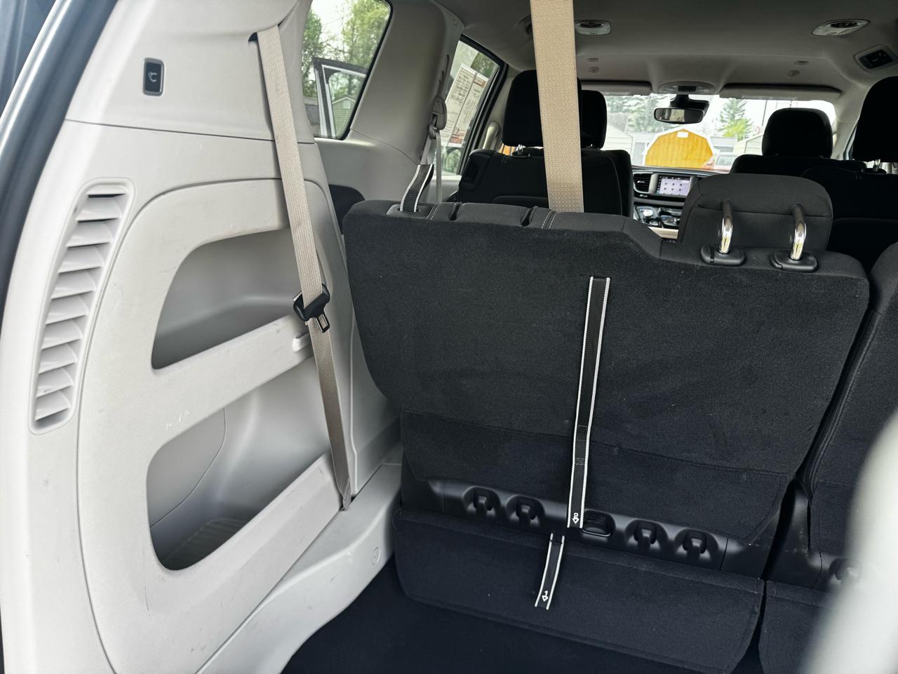 Chrysler Voyager LX 2023