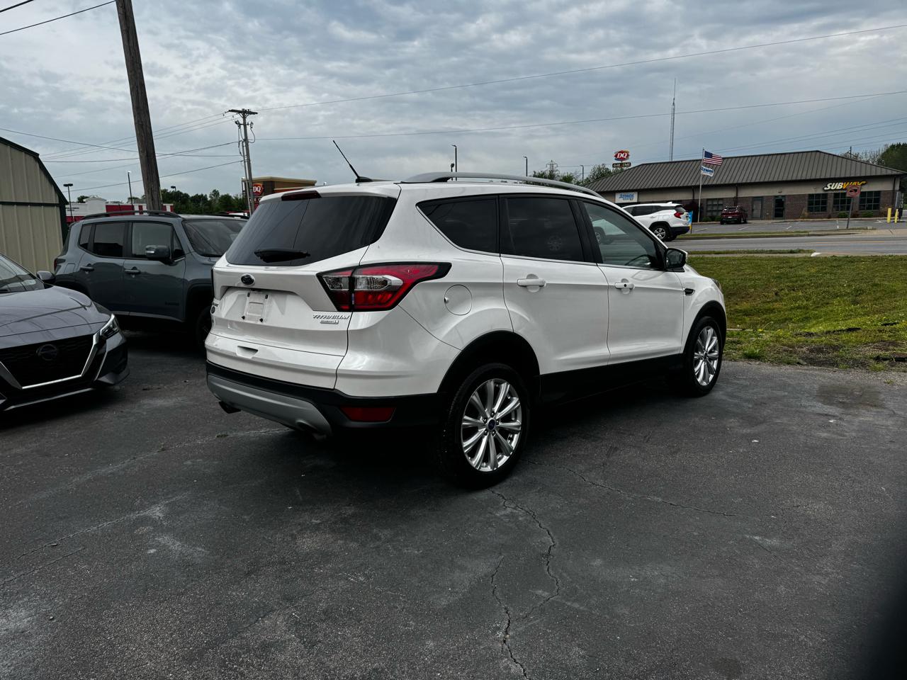 Ford Escape Titanium FWD 2017