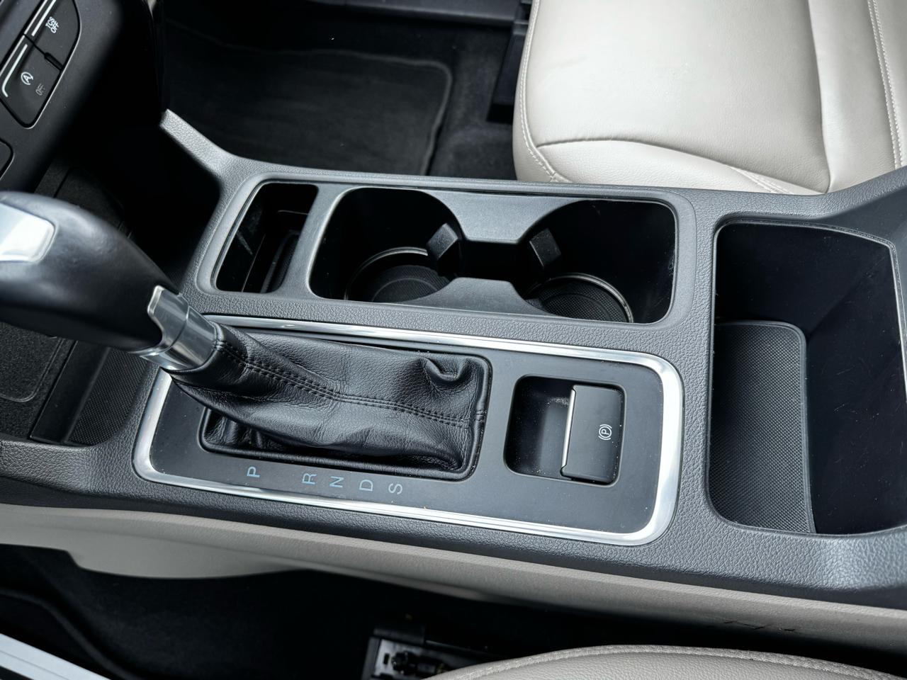 Ford Escape Titanium FWD 2017