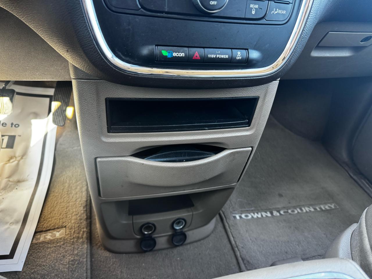 Chrysler Town & Country Touring 2014