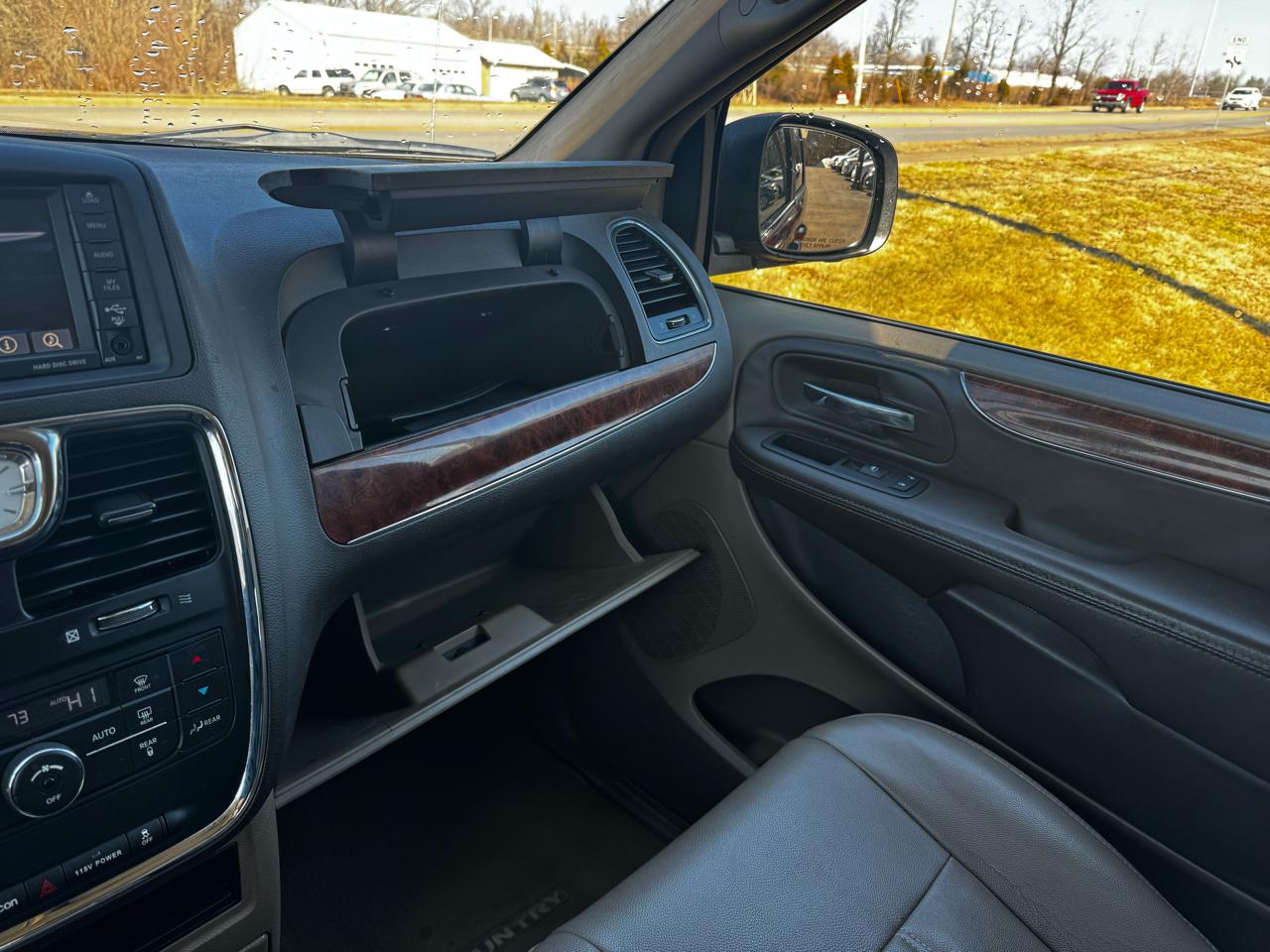 Chrysler Town & Country Touring 2014