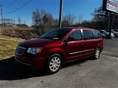 2014 Chrysler Town & Country 