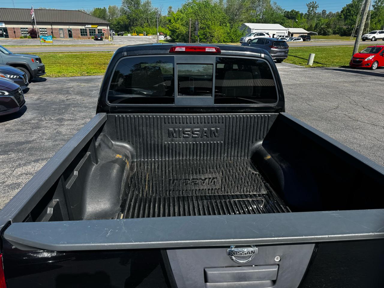 Nissan Frontier PRO-4X Crew Cab 5AT 4WD 2016