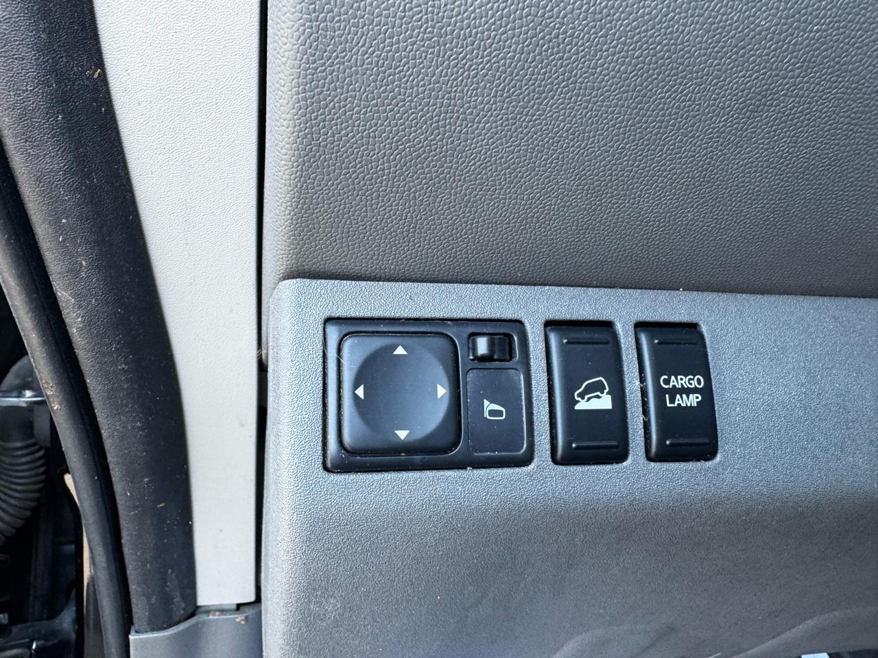 Nissan Frontier PRO-4X Crew Cab 5AT 4WD 2016