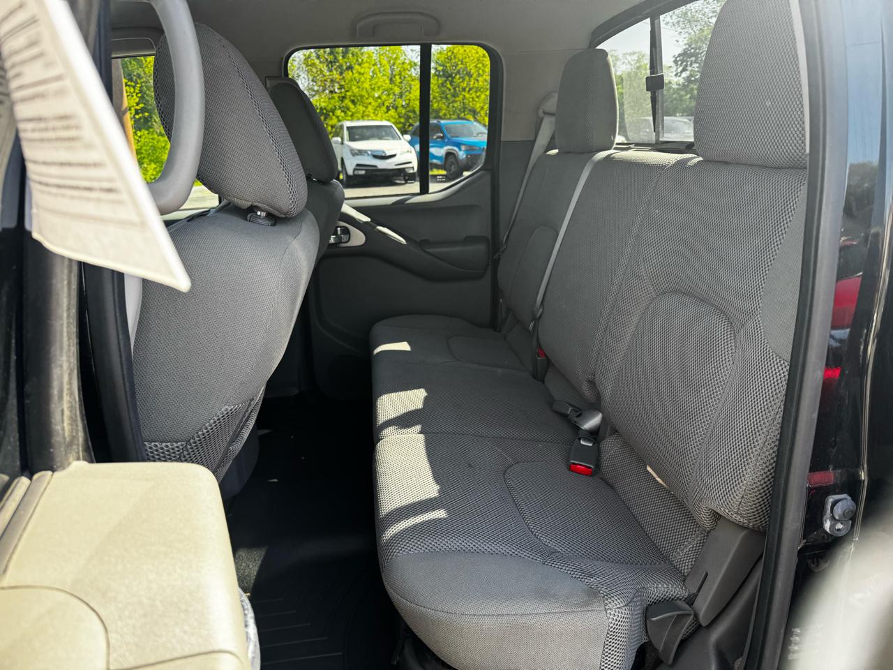 Nissan Frontier PRO-4X Crew Cab 5AT 4WD 2016