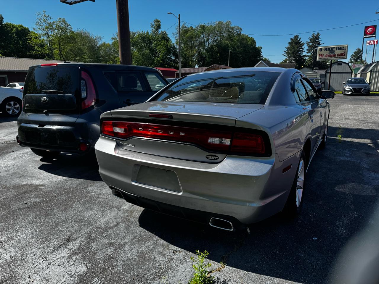 Dodge Charger SE 2014