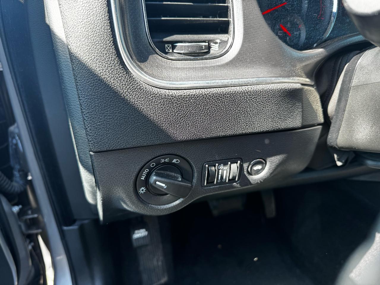 Dodge Charger SE 2014