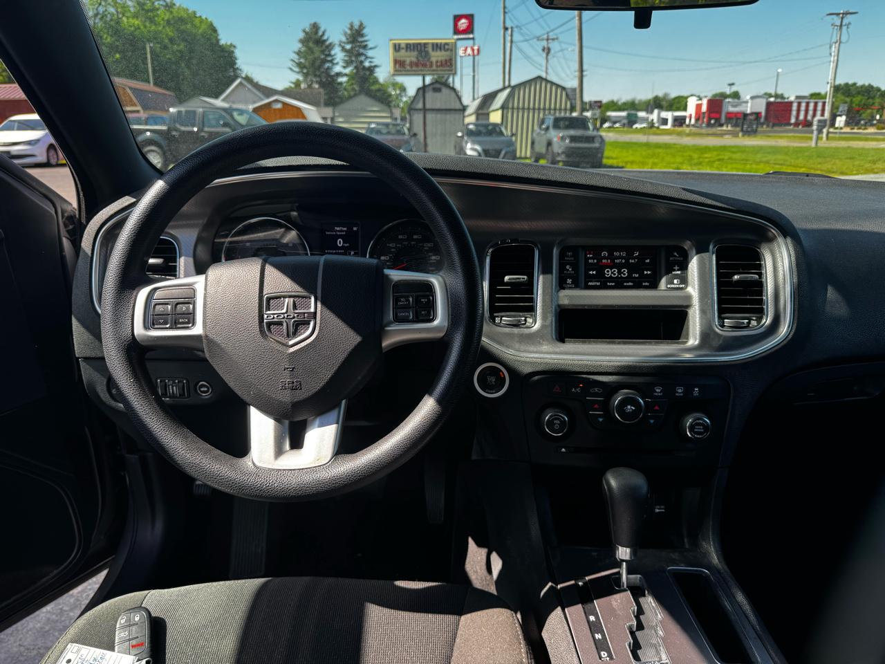 Dodge Charger SE 2014