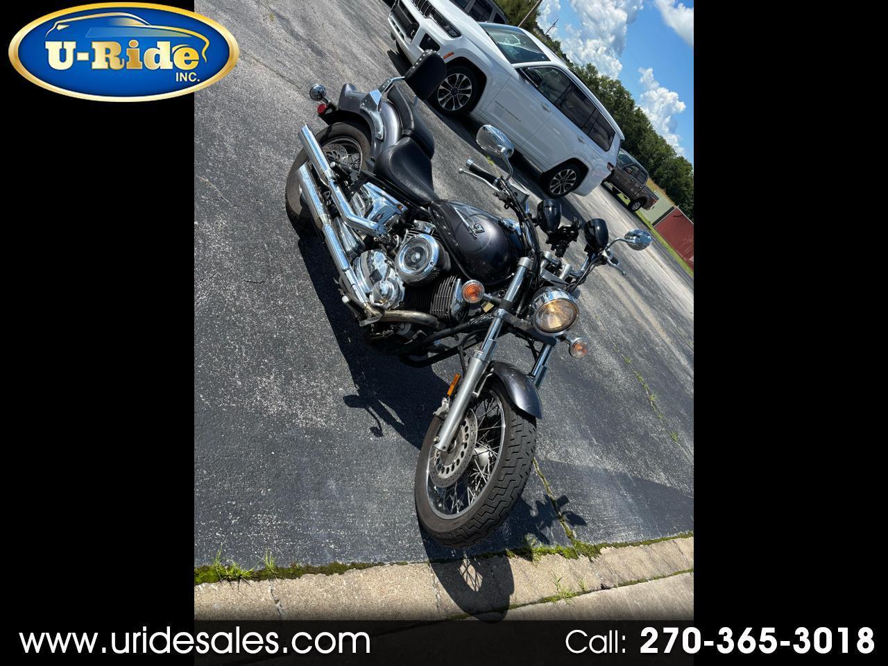 2005 Yamaha XVS1100AT 