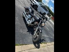 2005 Yamaha XVS1100AT 