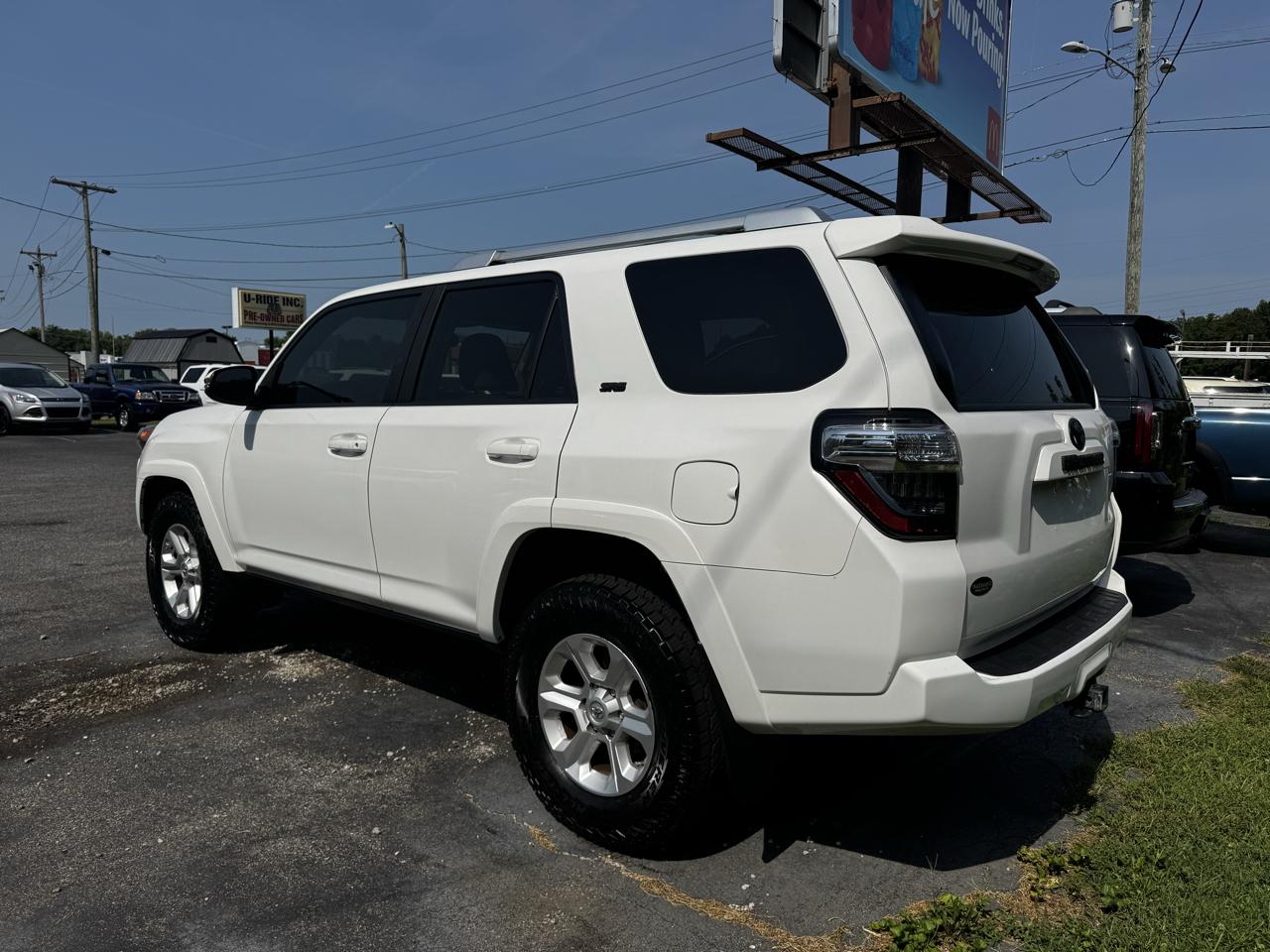 Toyota 4Runner SR5 2WD 2016