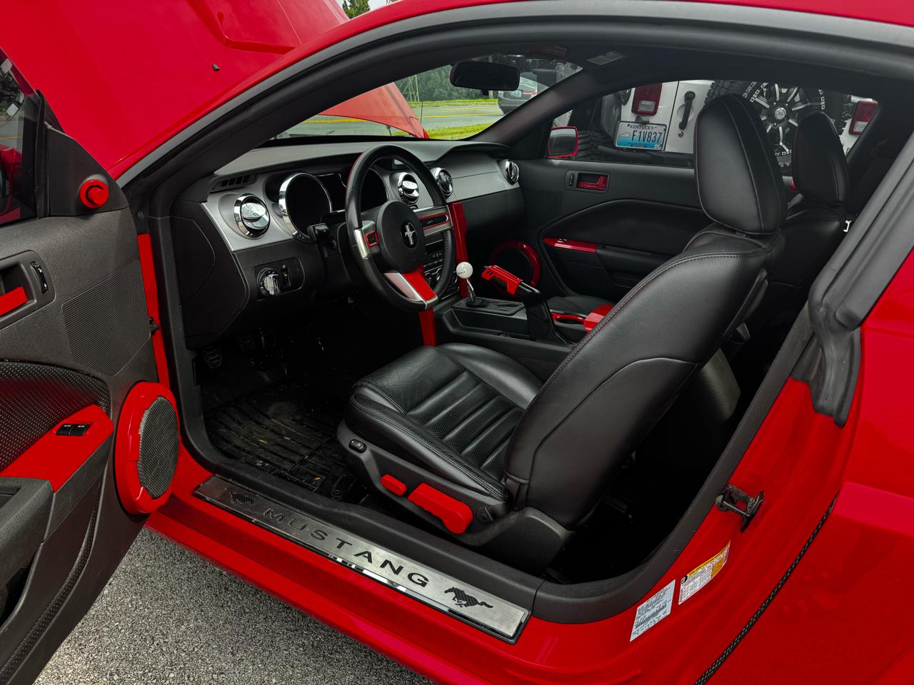 Ford Mustang GT Deluxe Coupe 2007