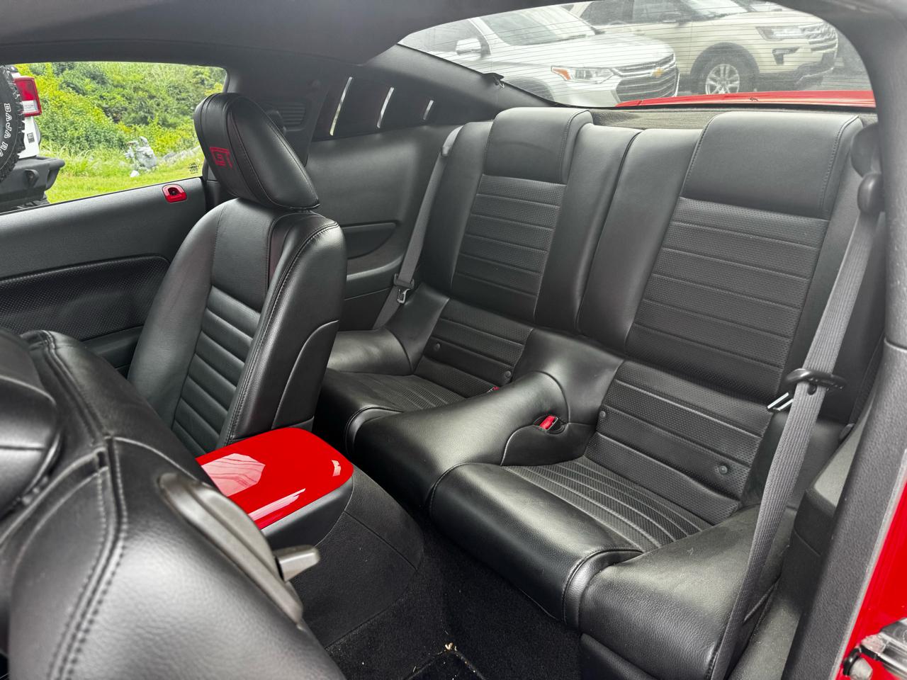 Ford Mustang GT Deluxe Coupe 2007