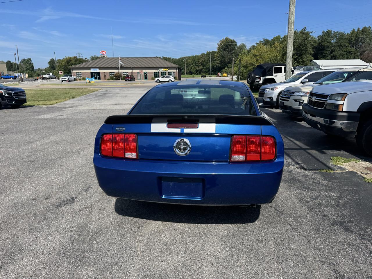 Ford Mustang V6 Deluxe Coupe 2007