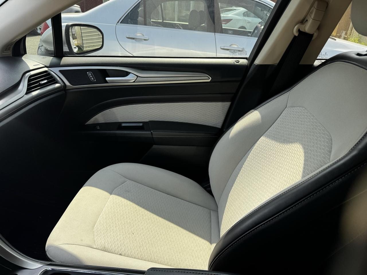 Ford Fusion SE 2019