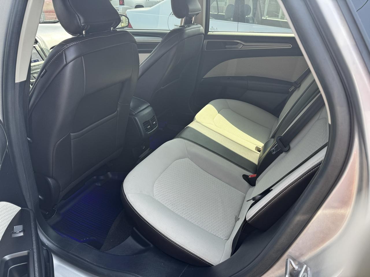 Ford Fusion SE 2019