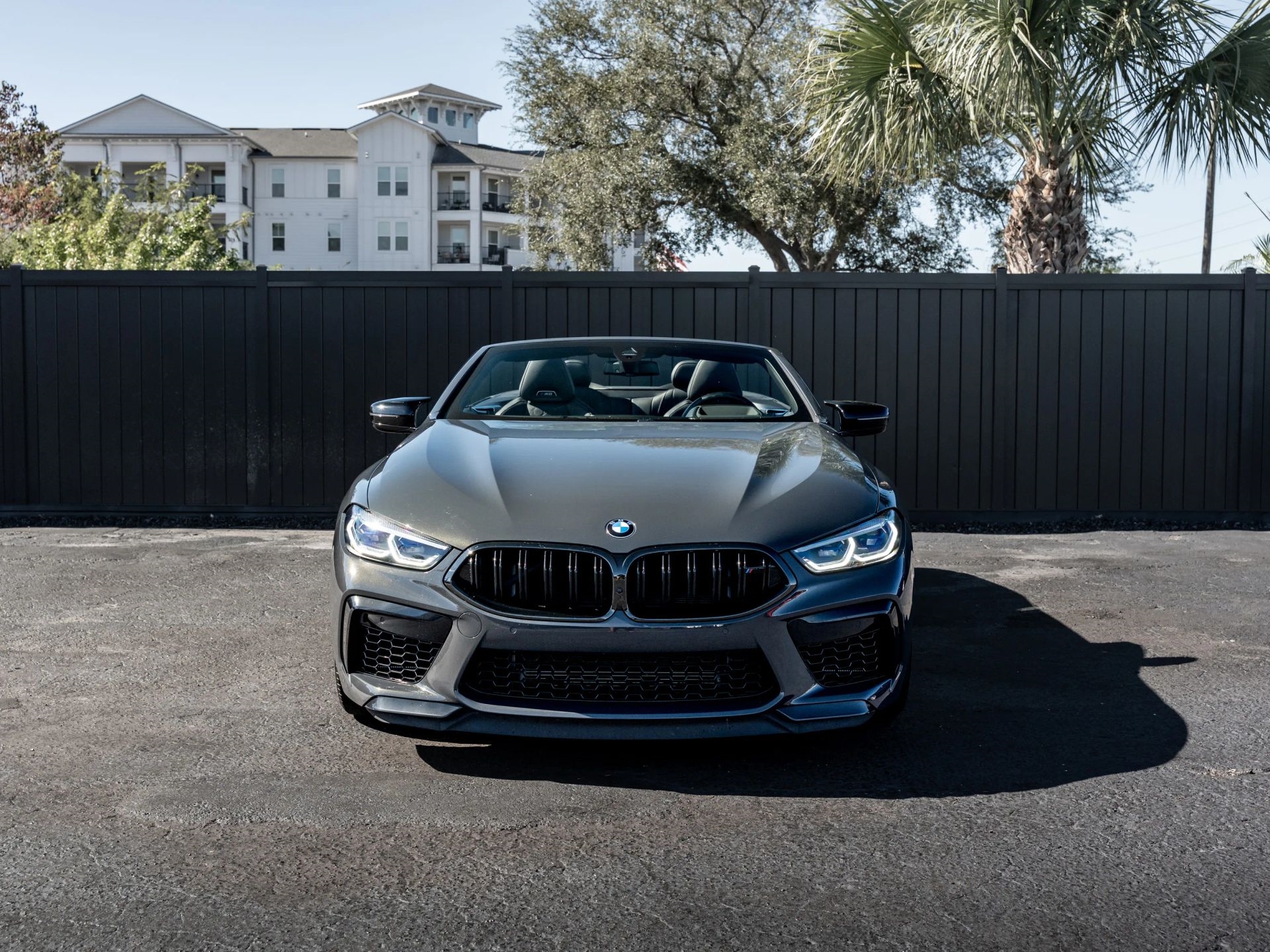 BMW M8  2022