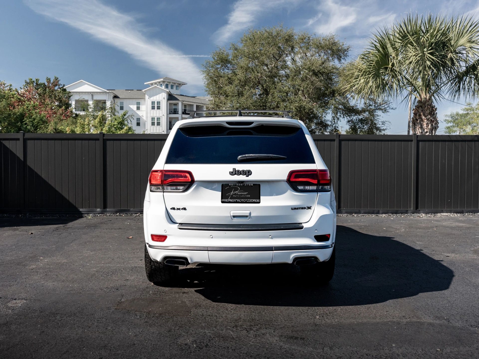 2020 Jeep Grand Cherokee Limited X Sport photo 4