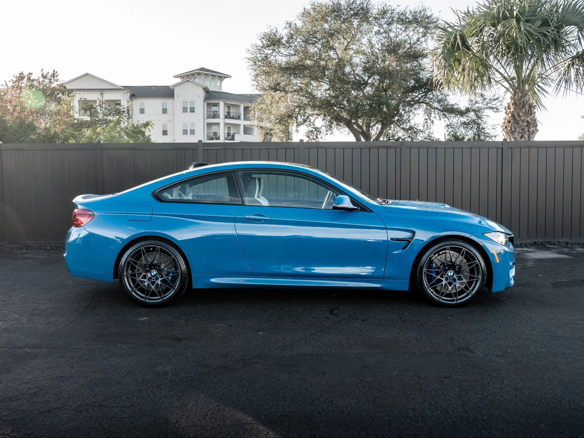 BMW M4  2020