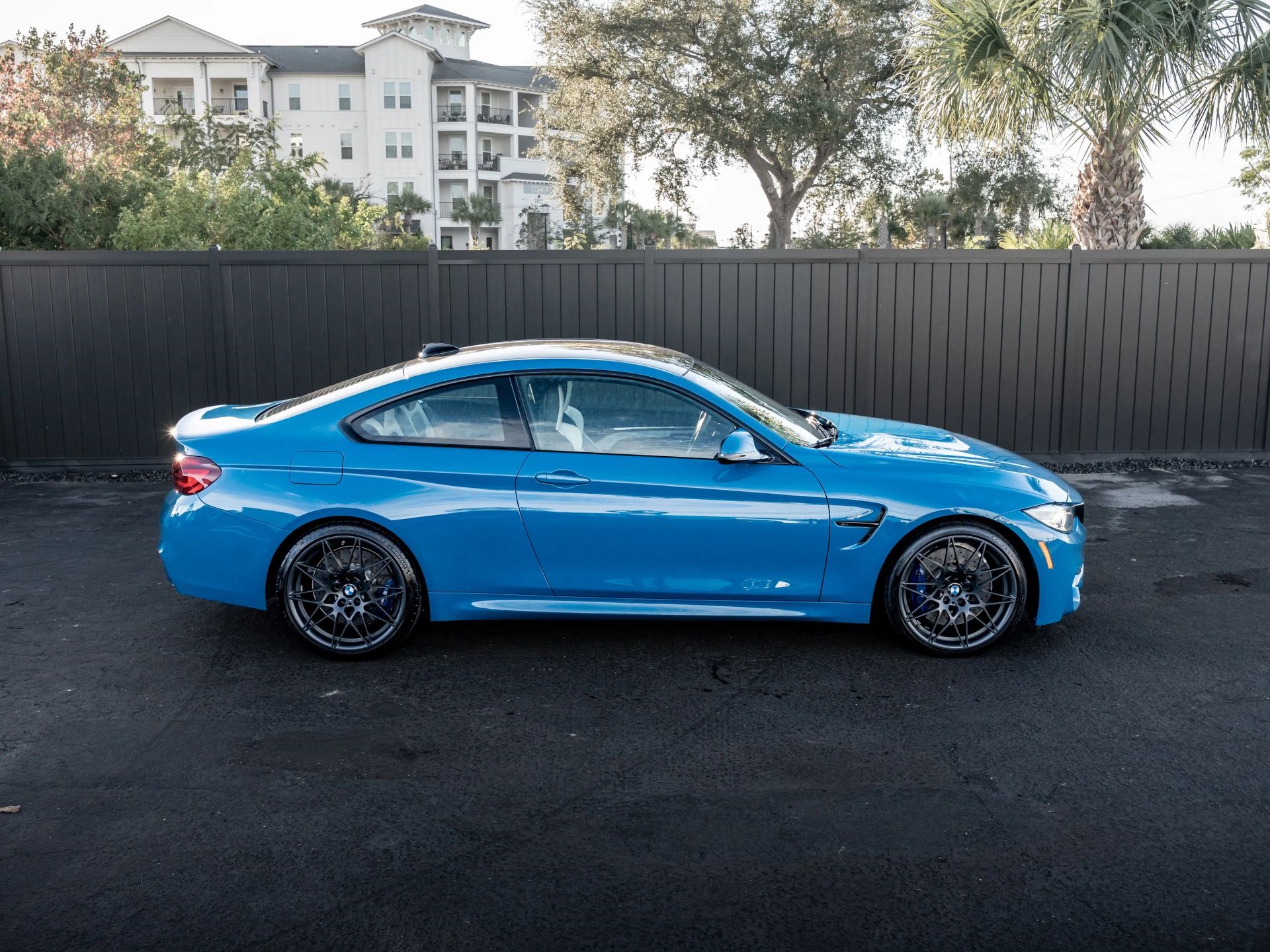 BMW M4  2020