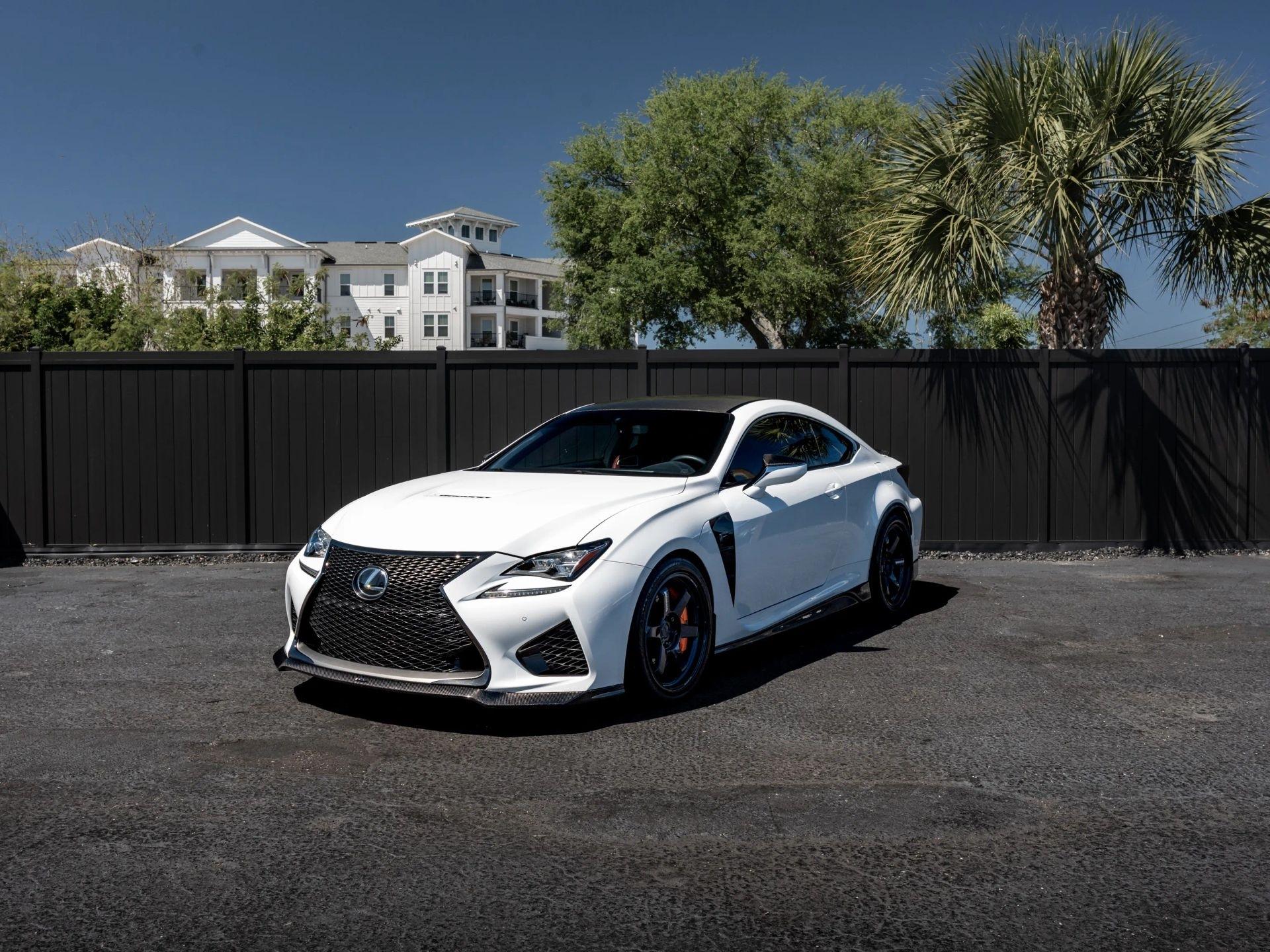 Lexus RC F  2016