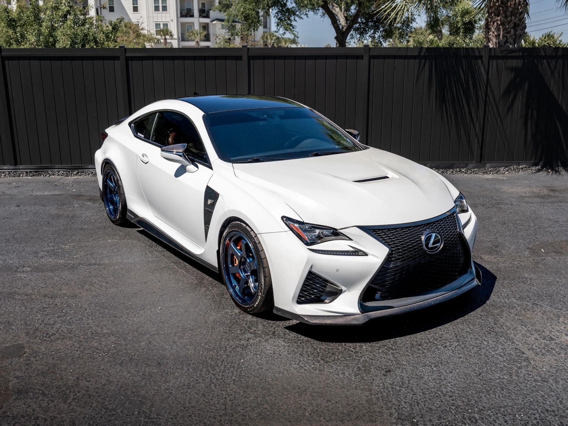 Lexus RC F  2016