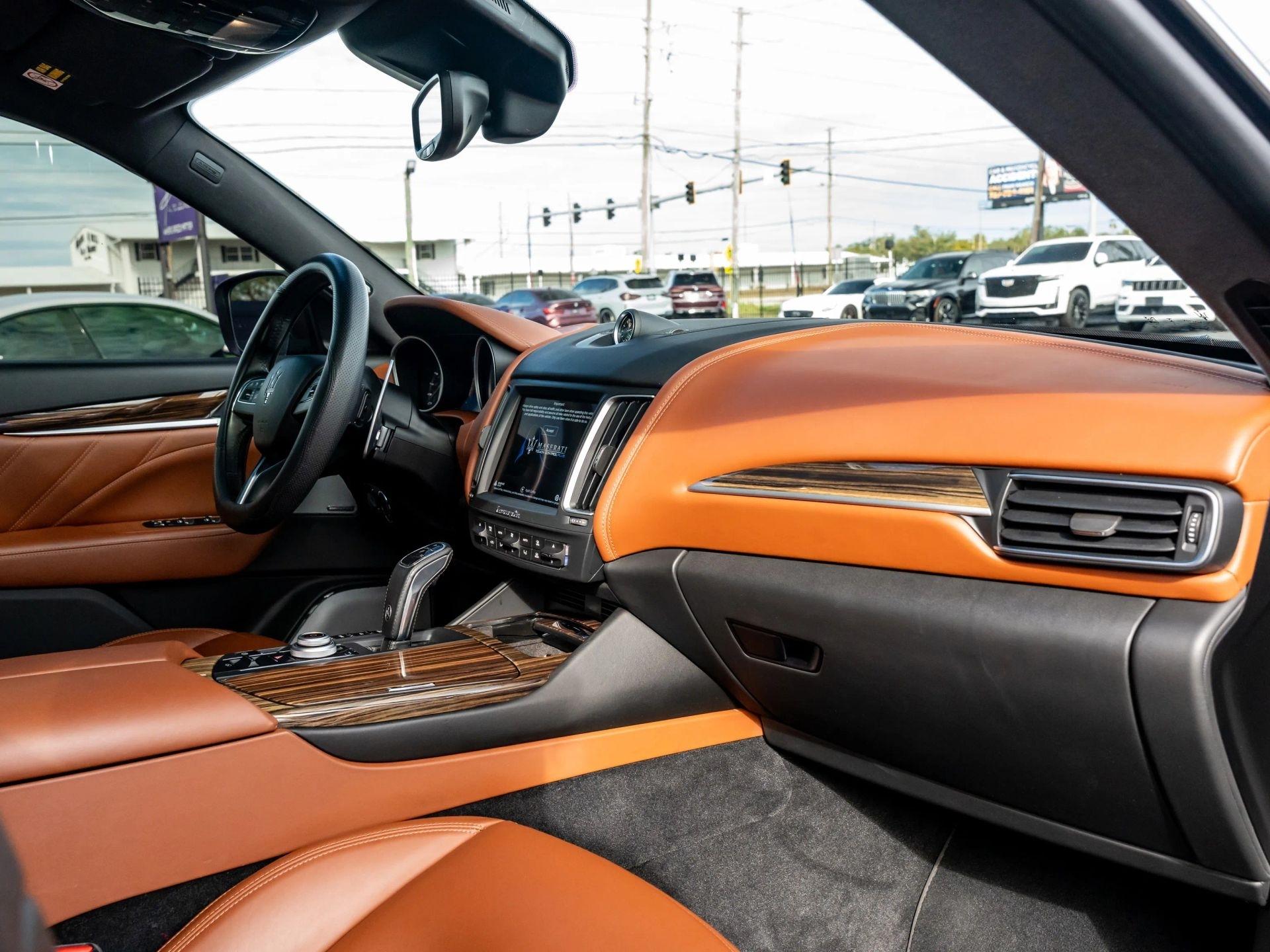 Maserati Levante  2019