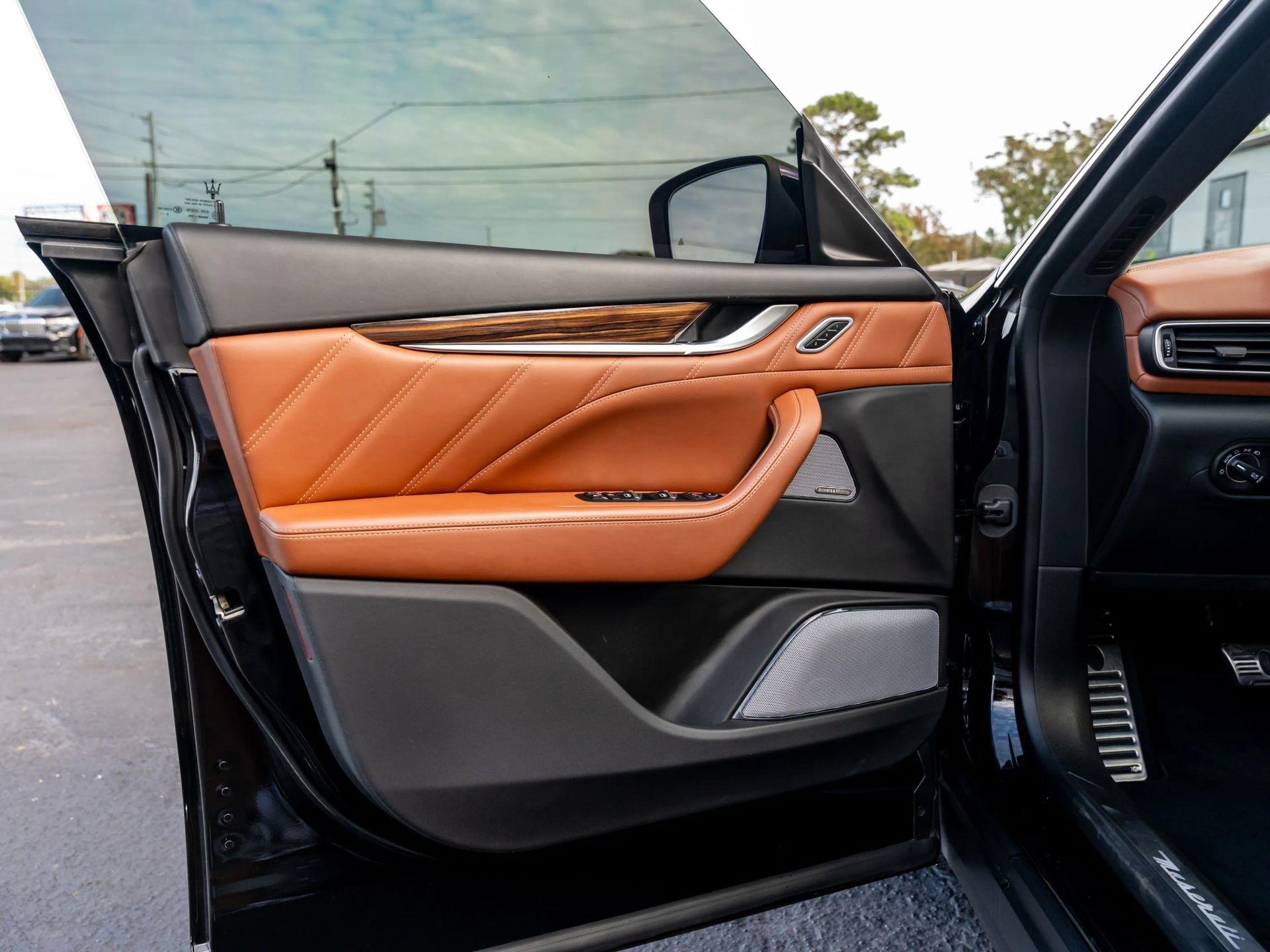 Maserati Levante  2019