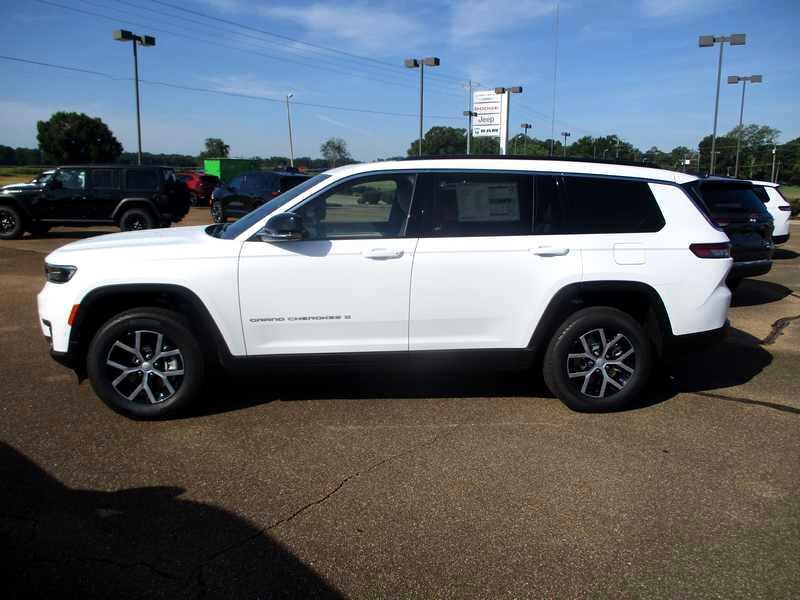 2025 Jeep Grand Cherokee Limited photo 4