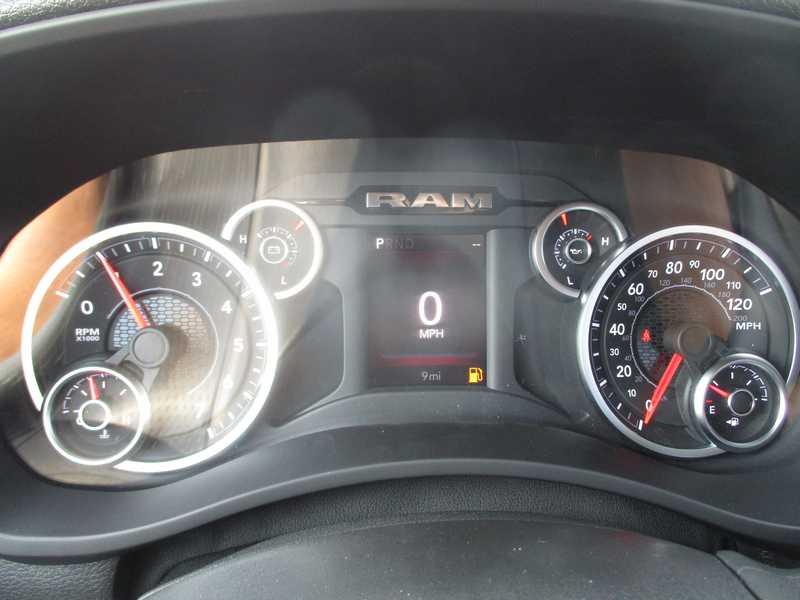 RAM 2500 Tradesman Reg Cab 2WD 2026 RAM 2500 Tradesman Reg Cab 2WD 2026