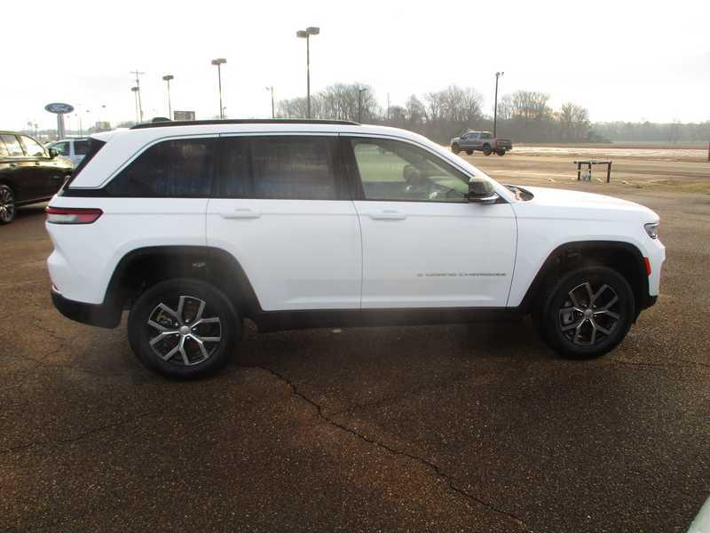 Jeep Grand Cherokee Limited 2WD 2025