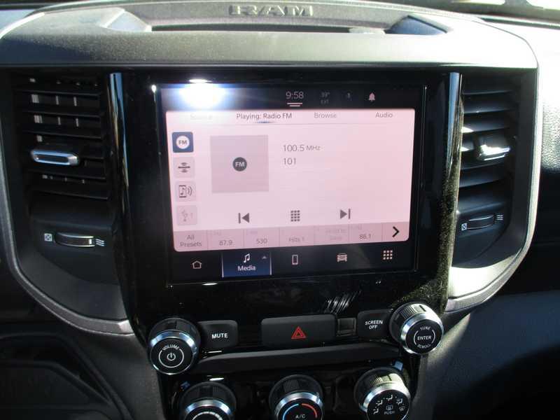 RAM 2500 Tradesman Crew Cab SWB 4WD 2026