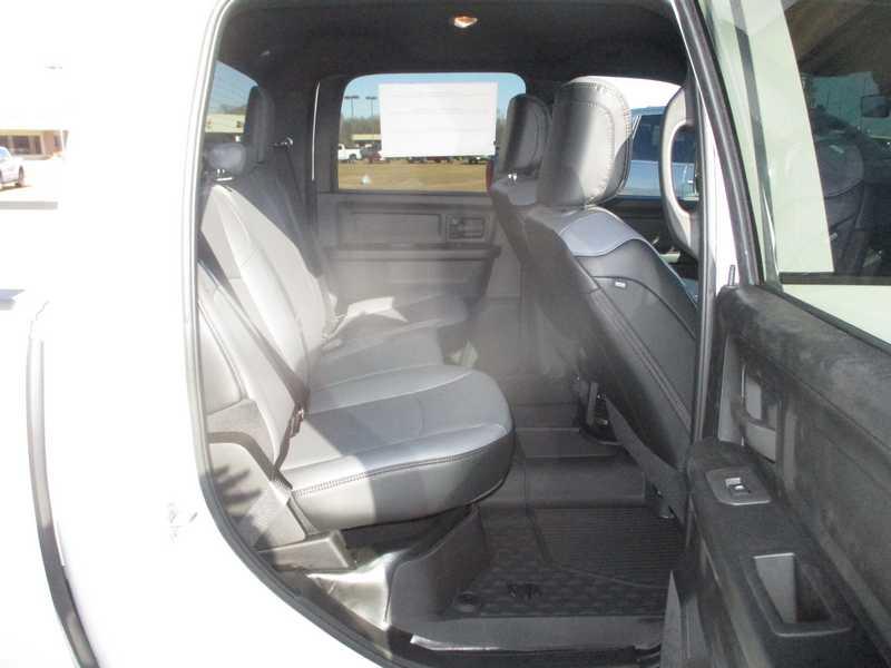 RAM 2500 Tradesman Crew Cab SWB 4WD 2026