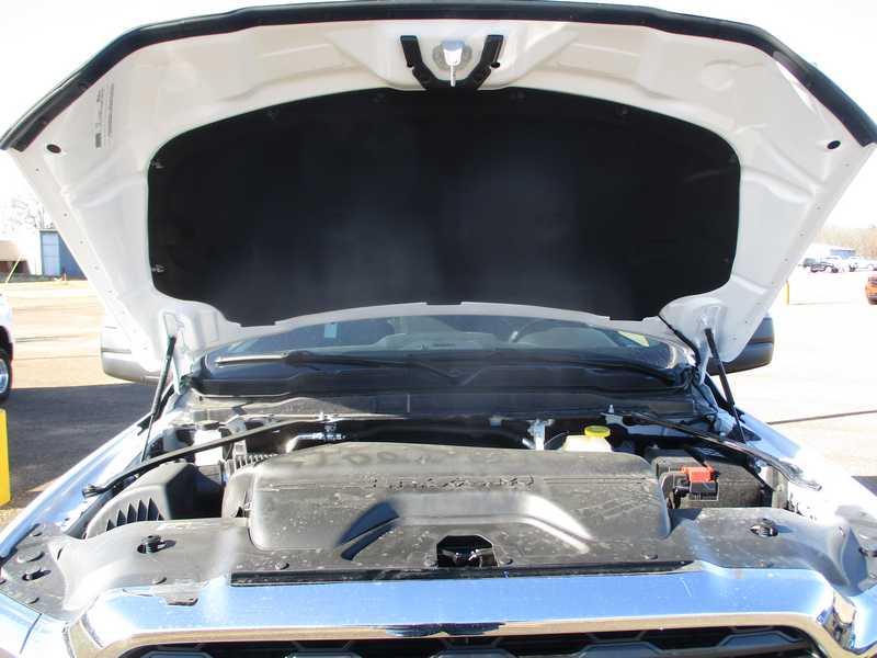 RAM 2500 Tradesman Crew Cab SWB 4WD 2026